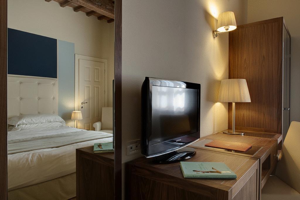 Hotel 500 Firenze Campi Bisenzio Camera foto